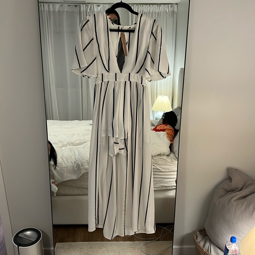 Unique romper dress with tie Sz Small
